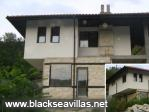 Two-storey villa with sea-views
