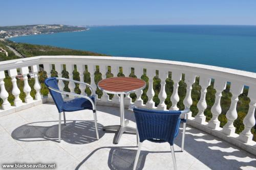 Rent a villa with sea panorama!